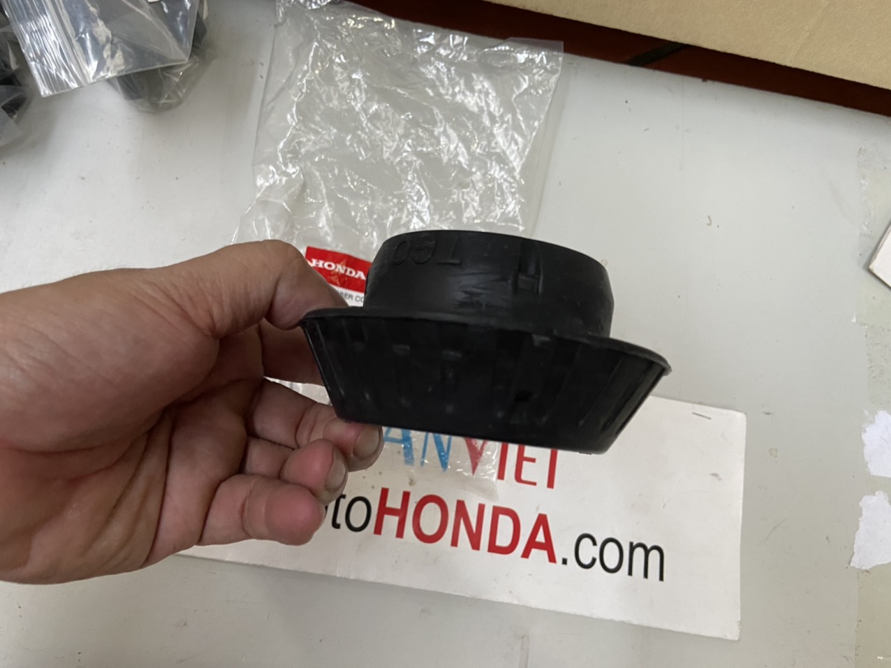 Cao su bi bát bèo giảm xóc trước xe Honda CITY 2014 đến 2018